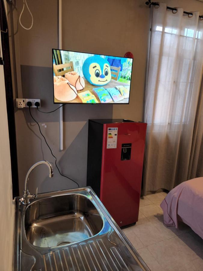 Backpackers Rental Room/Bathroom Only ラ・ガウレット エクステリア 写真